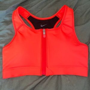 NWT NIKE SWOOSH BRA